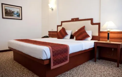 Tanyong Hotel Kamar Photos