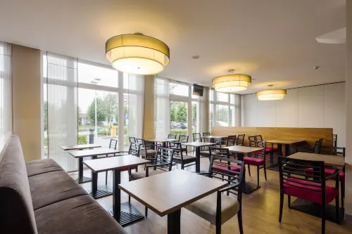 Premier Inn München Airport Ost Hotel Mahlzeiten Photos