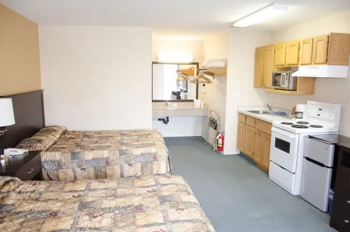 Best Budget Inn & Suites Kamloops Photos