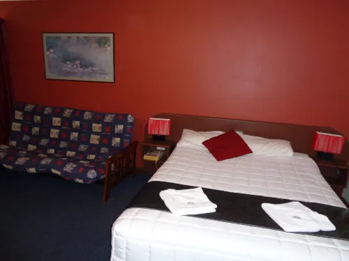 Parkway Motel Photos
