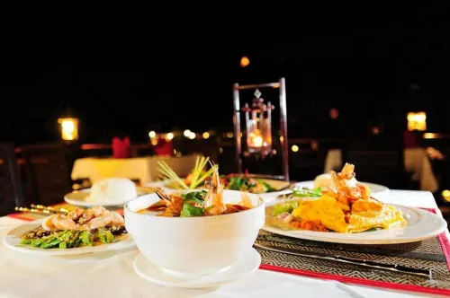 Thai Modern Resort & Spa "Newly Renovated" Restauration Photos