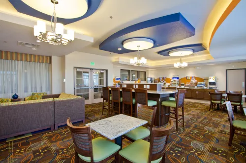 Holiday Inn Express & Suites Denver East-Peoria Street À ne pas manquer Photos