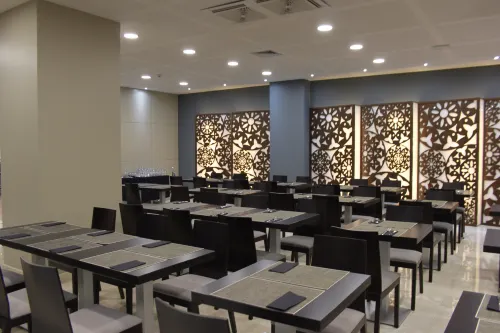 Dwo Urban Granada Dining Photos