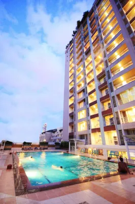 Evergreen Place Siam by UHG Featured Photos
