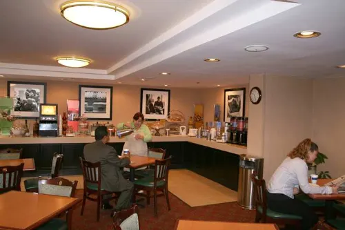 Holiday Inn Express Hartford South - Rocky Hill Ristorazione Photos