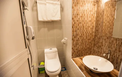 DJ Citi Point Hotel Kamar Photos