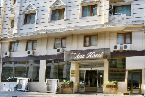Grand Ant Hotel Exterior Photos