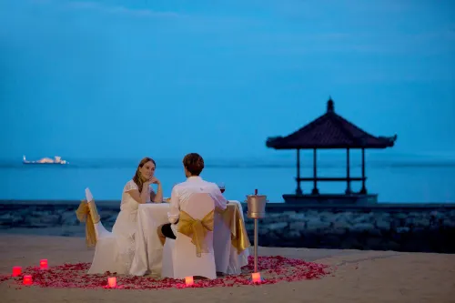 Holiday Inn Resort Bali Nusa Dua Рядом с отелем Photos