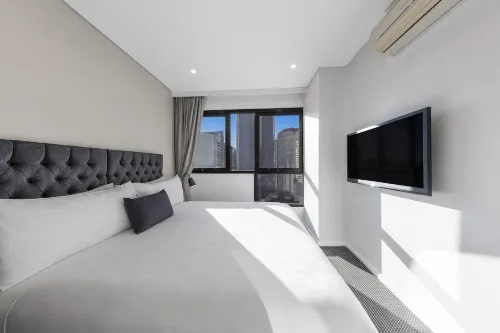 Meriton Suites Kent Street Rooms Photos