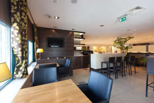 XO Hotels Blue Square Restauration Photos