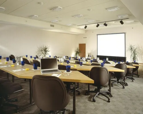 Sheraton Boston Needham Hotel Business Photos