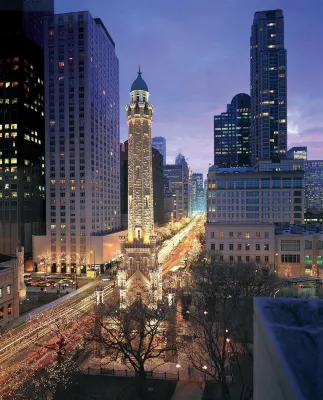 DoubleTree by Hilton Chicago Magnificent Mile Extérieur Photos