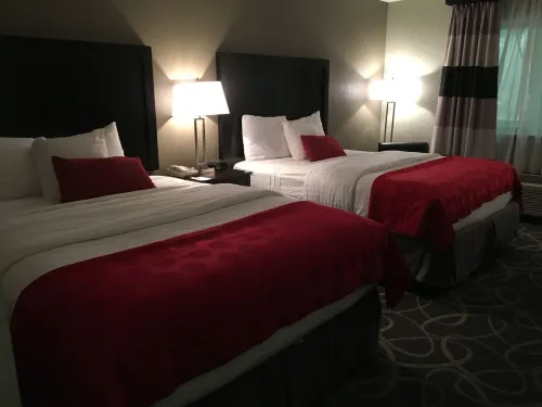 Ramada by Wyndham des Moines Airport Photos