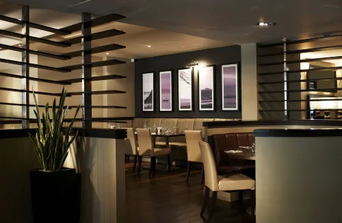 Village Hotel Swansea Ristorazione Photos
