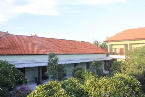 Berlian Inn Kuta Beach Exteriör Photos
