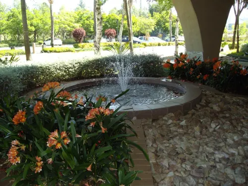 Garden Court or Tambo International Airport Espaces publics Photos