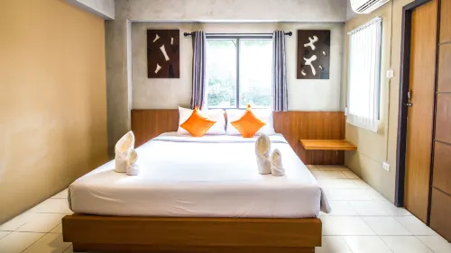 B2 Santitham (Wat Jed Yod) Boutique & Budget Hotel Photos