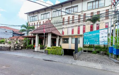 Grand Santhi Hotel Eksterior Photos