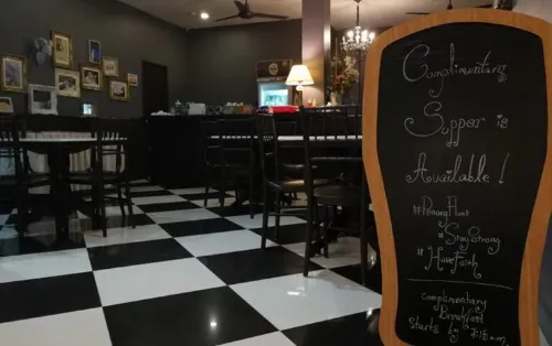 Luscious Hotel Dining Photos
