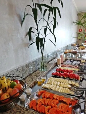 Hotel Dan Inn Franca & Convenções by Nacional Inn Dining Photos