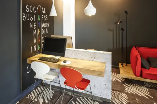 Ibis London Stratford Public Areas Photos