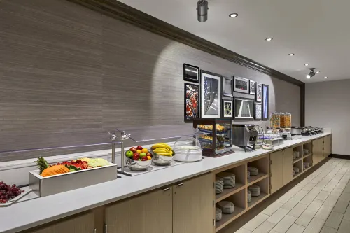 Sheraton Milwaukee Brookfield Hotel Dining Photos