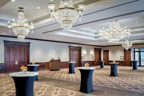 Sheraton DFW Airport Hotel Featured Photos