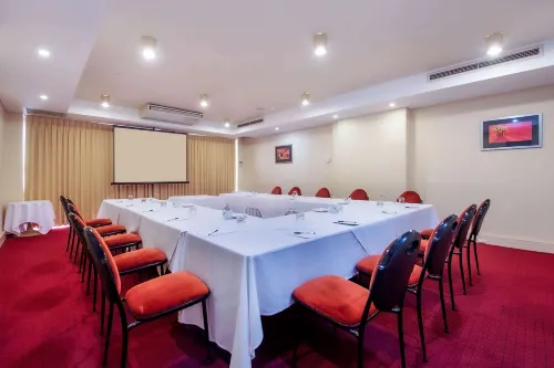 Quality Hotel Ambassador Perth Business Photos