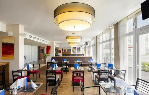 Premier Inn München Airport Ost Hotel Mahlzeiten Photos