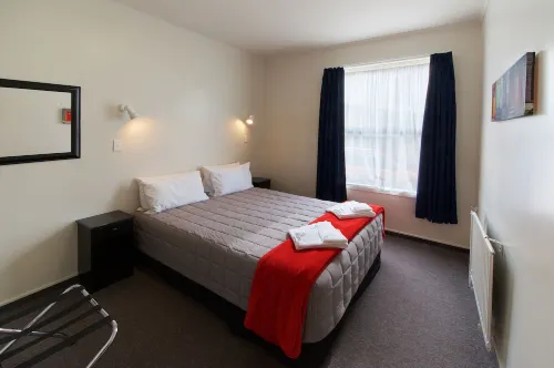 Ambassador Thermal Motel Rooms Photos