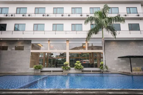 Novena Hotel Relaksasi & Rekreasi Photos