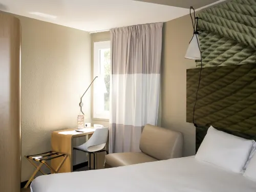 Ibis Winterthur City Photos