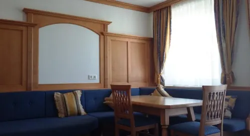 Park Hotel Laim Ăn uống Photos