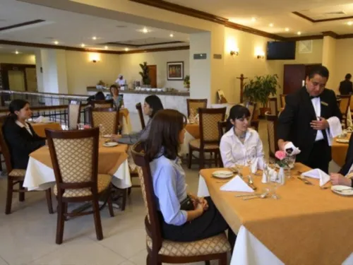Holiday Inn Guatemala Restauration Photos
