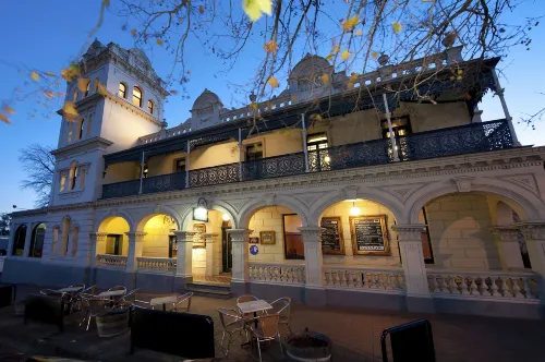Yarra Valley Grand Hotel Extérieur Photos