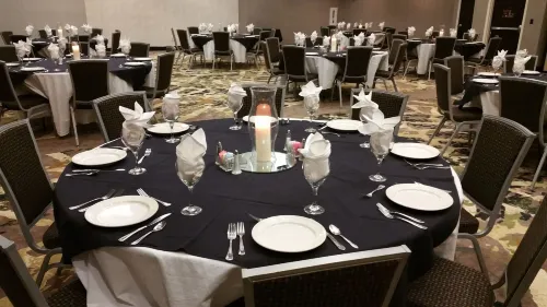 SpringHill Suites Denton Restauration Photos