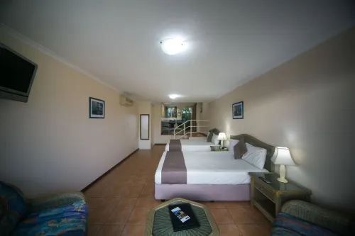 Sunlit Waters Studio Apartments Photos