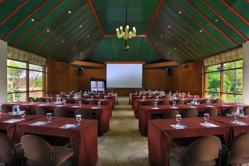 Novus Giri Puncak, Resort & Spa Geschäftseinrichtungen Photos