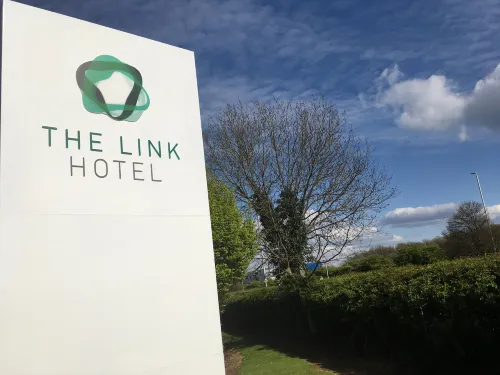Link Hotel Near Hotel Photos