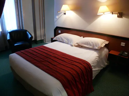 Brit Hotel Privilège le Royal - Centre Gare Photos