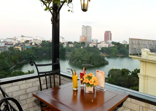 Centre Point Hanoi Hotel À proximité de l'hôtel Photos
