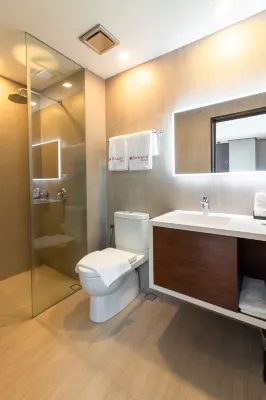 Ramada Encore Makati Rooms Photos
