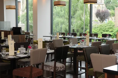 Leonardo Hotel Derby Restauration Photos