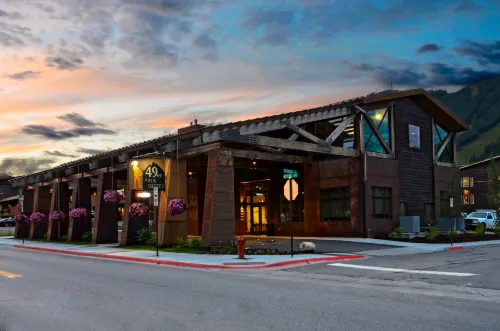 49'er Inn & Suites Featured Photos