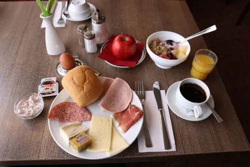 Hotel Mirage Düsseldorf-Neuss Mahlzeiten Photos