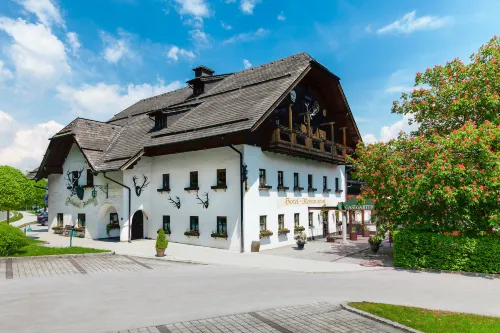 Arabella Jagdhof Resort am Fuschlsee, a Tribute Portfolio Hotel Außen Photos