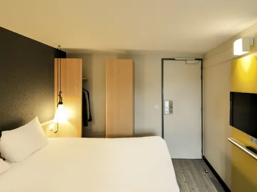Ibis Maisons Laffitte Photos