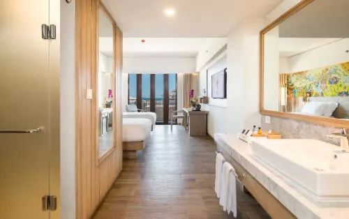 Eastin Ashta Resort Canggu Bali Kamar Photos