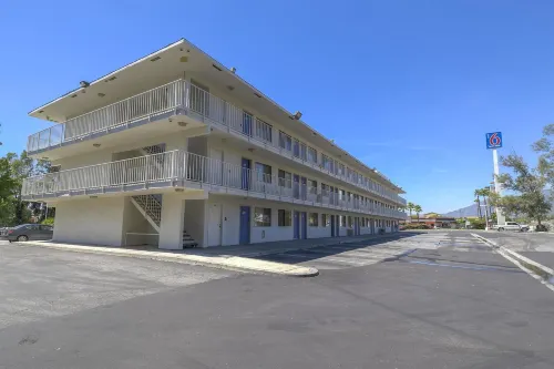 Motel 6 San Bernardino, CA - North Außen Photos