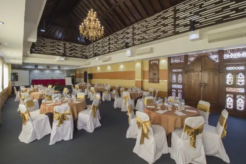 Grand Puri Saron Yogyakarta Business Photos